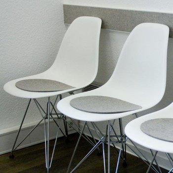 HEY-SIGN Stuhlauflagen aus Filz für Eames Placstic Sidechair