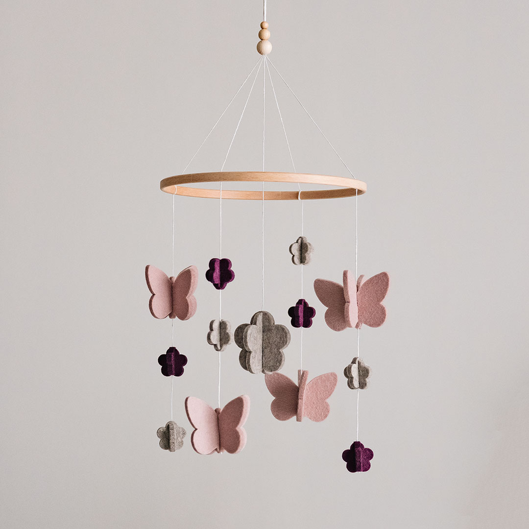 HEY-SIGN_Mobile_Schmetterlinge_und_Blumen_aus_Filz_DSCF9335_ Mobile Schmetterling / Teddy /  Wolke
