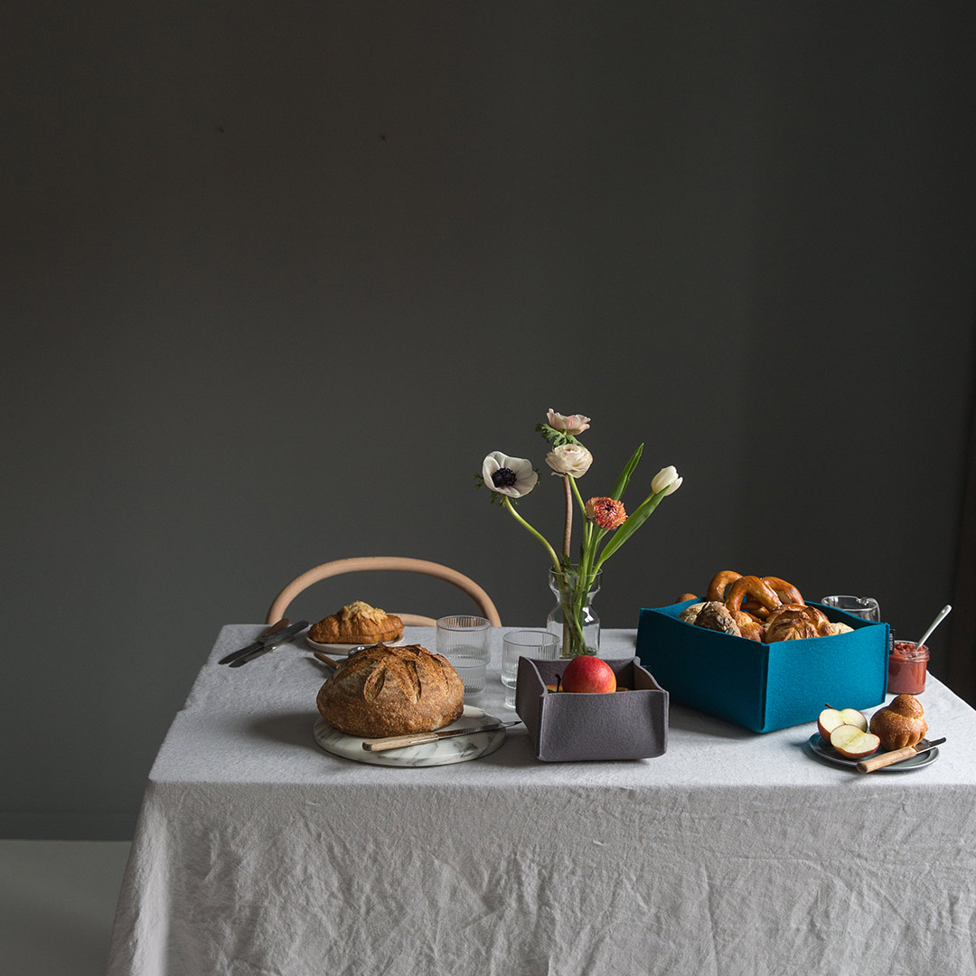 HEY-SIGN_BoxSet3_DeepWater39_Taupe35_035_85 Bread basket