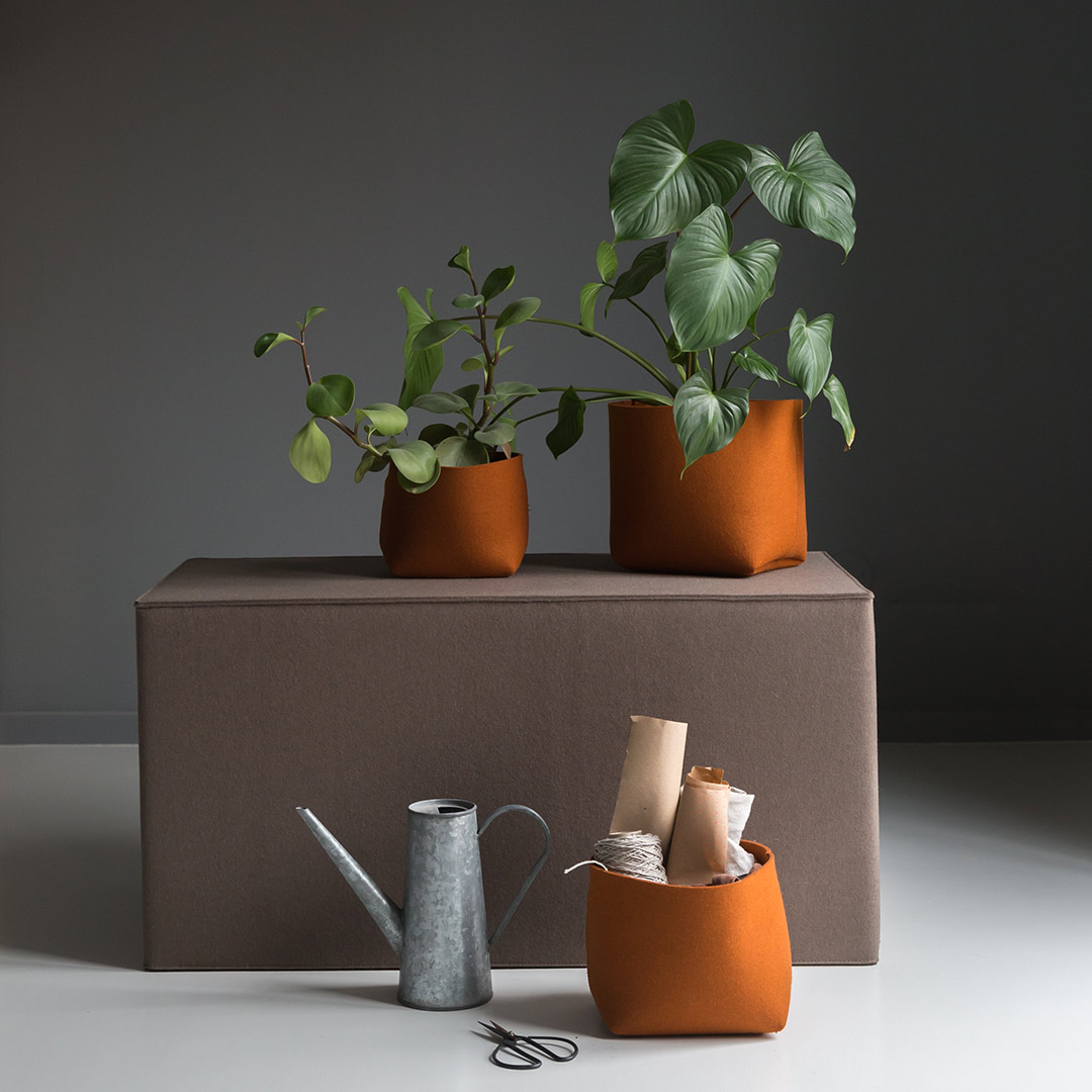 a-HEY-SIGN_Sitzmobel_Quader_Taupe35_Silo_Walnuss29_5660_106 Silo – 3pcs. set