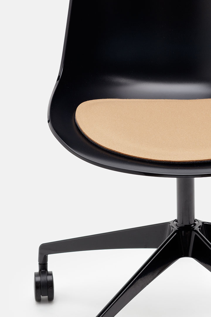 5-HEY-SIGN_Flow_21_5952_3s_f38-01_A Sitzauflage für Flow Chair