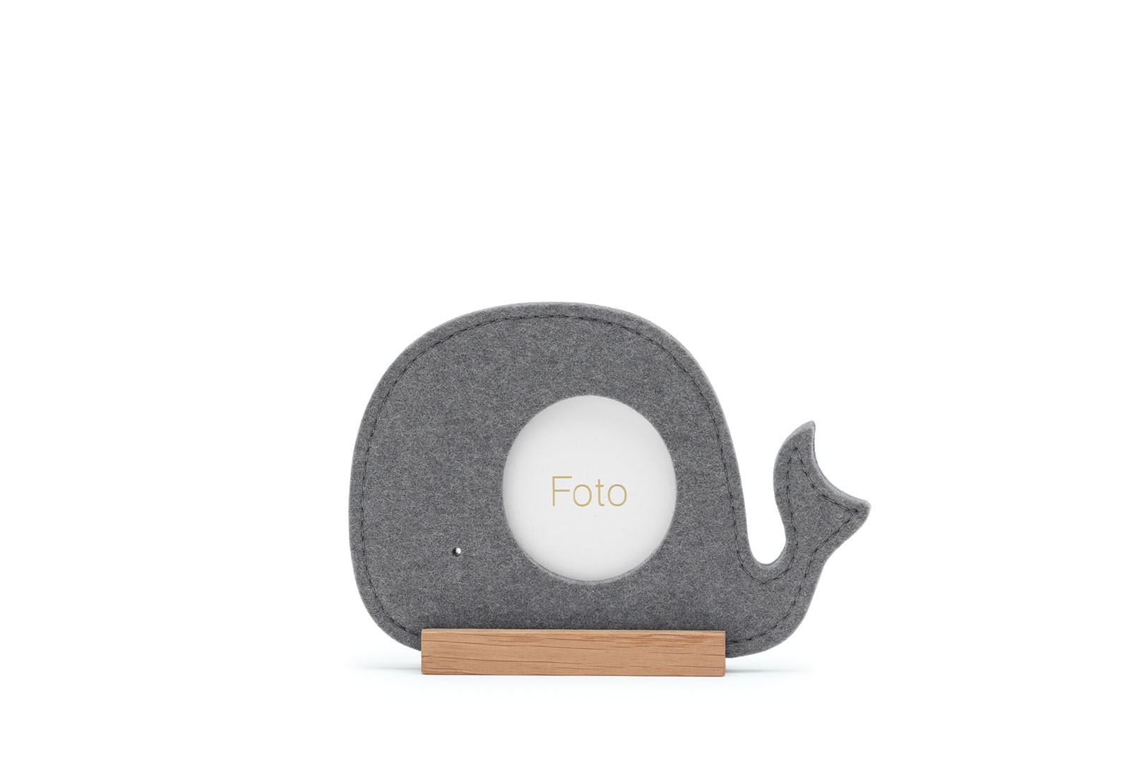 Picture frame whale / cloud