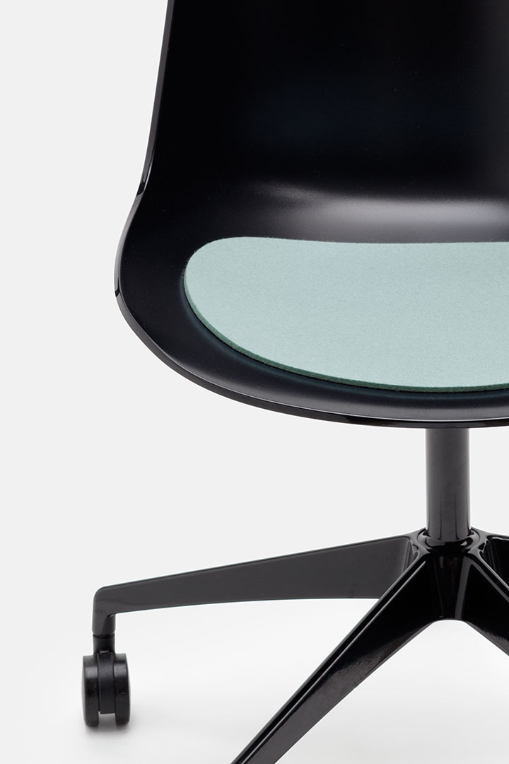 1-HEY-SIGN_Flow_21_5945_f50_A Sitzauflage für Flow Chair