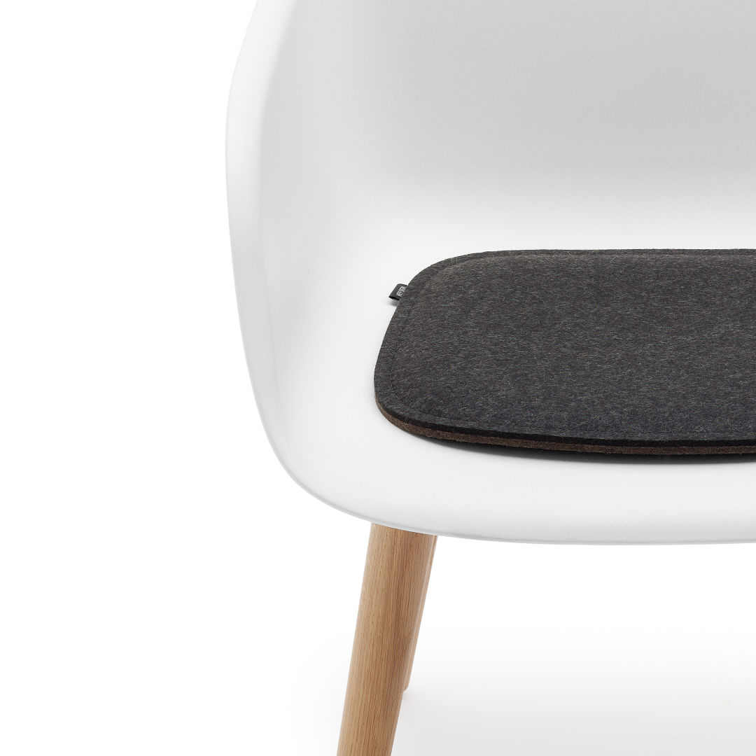 c-HEY-SIGN_Sitzauflage_aus_Filz_Fiber-Armchair-19_7038_5x_f08-47_A Sitzauflage für Fiber Armchair / Sidechair