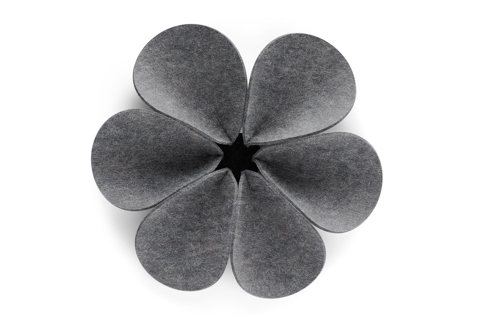 HEY-SIGN_Wandelement_Silent_Flower_aus_Filz_L-14_6856_mu01 Wall element bloom