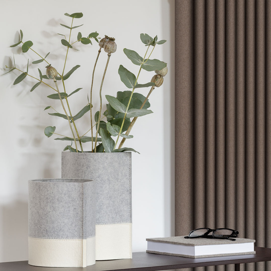 HEY-SIGN_Vase_aus_Filz-Lina_Linus-21_6092_Q3 Vase Linus