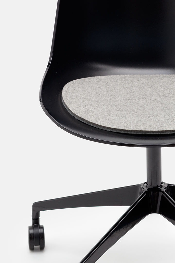 3-HEY-SIGN_Flow_21_5958_5x_f07-06_A Sitzauflage für Flow Chair